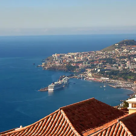 Villa Pembe Palheiro Village