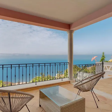 Villa Pembe Palheiro Village Funchal (Madeira)