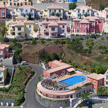 Pembe Palheiro Village Villa *